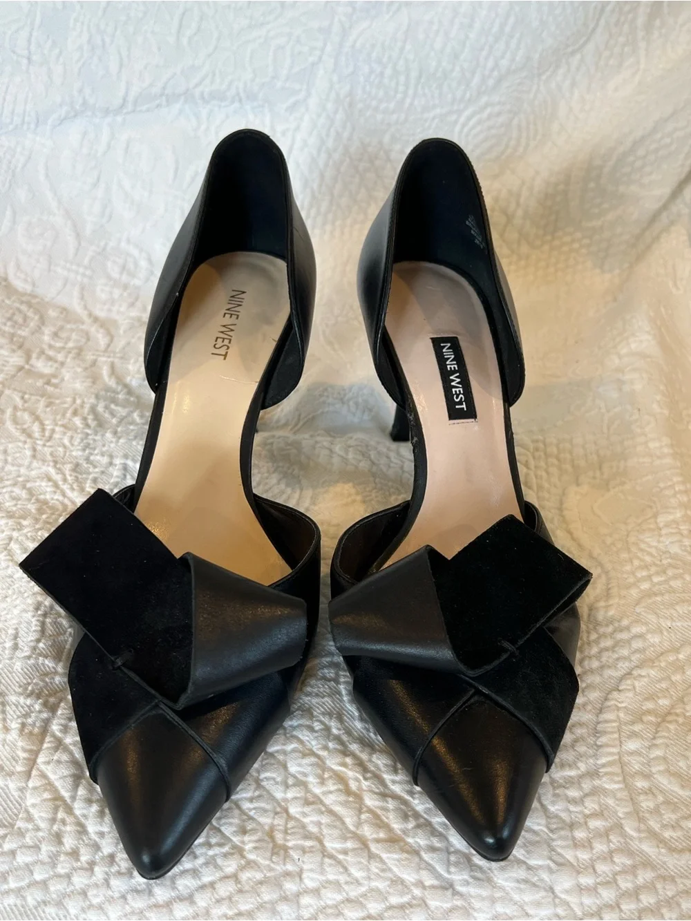 💙 Nine West Black Leather McFally d’Orsay Pumps Suede Bow Pointed Toe Size 10
